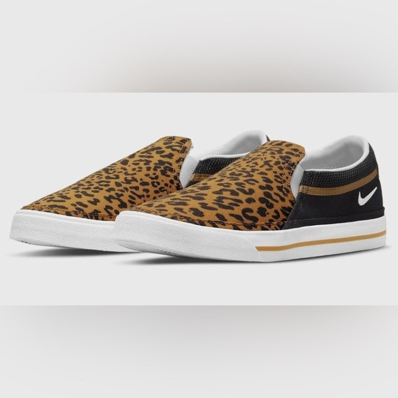 LIKE NEW Women's Nike Court Legacy Slip Casual Leopard Print Sneakers - Picture 2 of 9